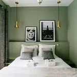 Stylish 2 Bedrooms Palais Royal