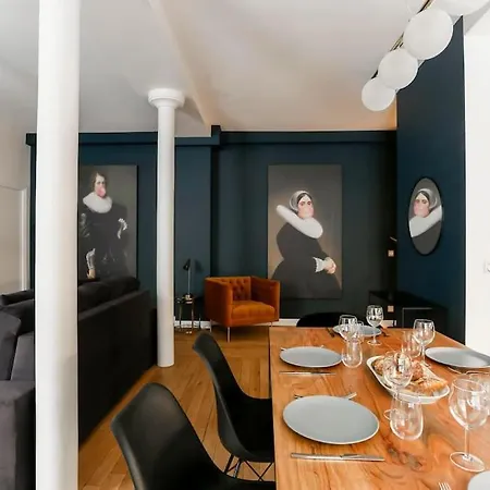 Stylish 2 Bedrooms Palais Royal Apartment *